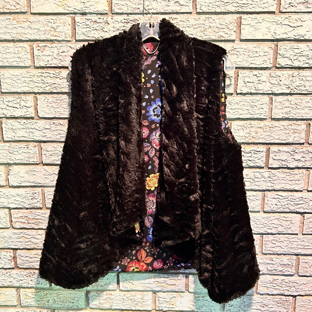Reversible Faux Fur Floral Vest Black Shawl‎ Collar Open Front Sleeveless Jacket